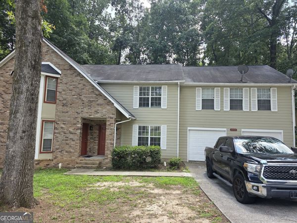 5779 North Castlegate Road, Unit B, College Park, GA 30349