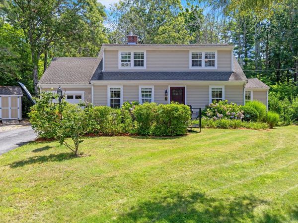 15 Melissa Avenue , Mashpee, MA 02649