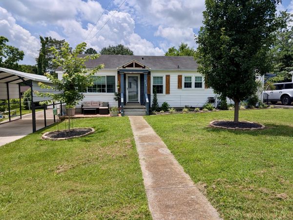 305 Charlotte Dr , Shelbyville, TN 37160