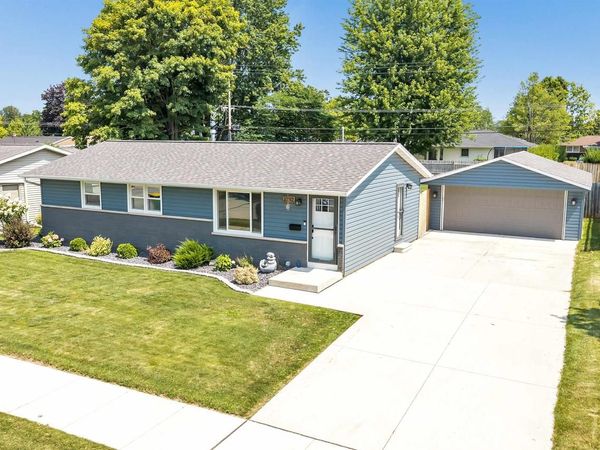 1797 ST AGNES DRIVE, Green Bay, WI 54304