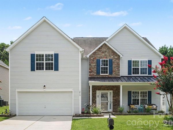 5813 Parkstone Drive, Matthews, NC 28104