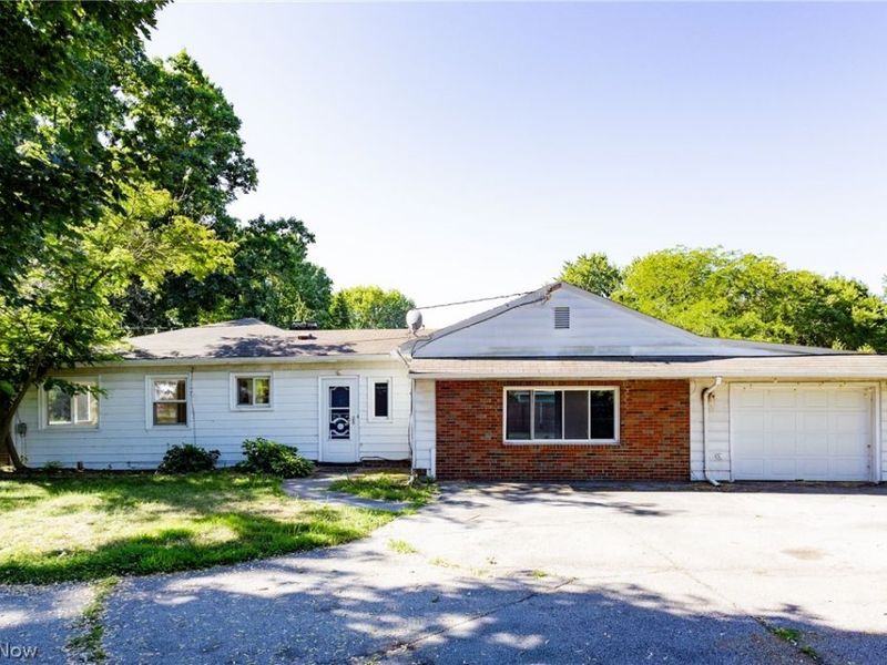 71 Sivon Drive , Painesville, OH 44077 Photo 1