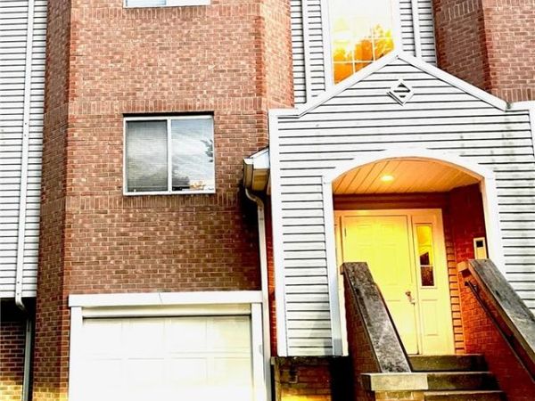 356 Village Pointe Drive , Unit C, Akron, OH 44313