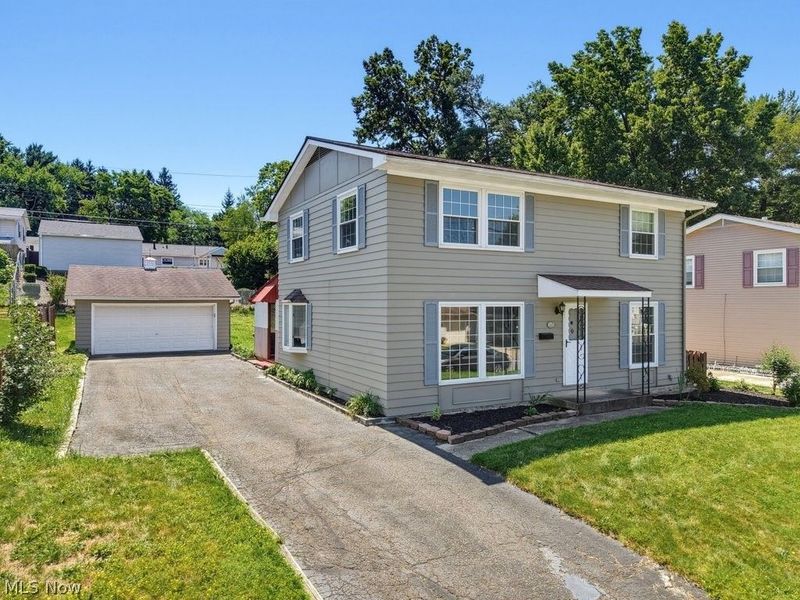 2245 Richmond Road, Cuyahoga Falls, OH 44221 Photo 10