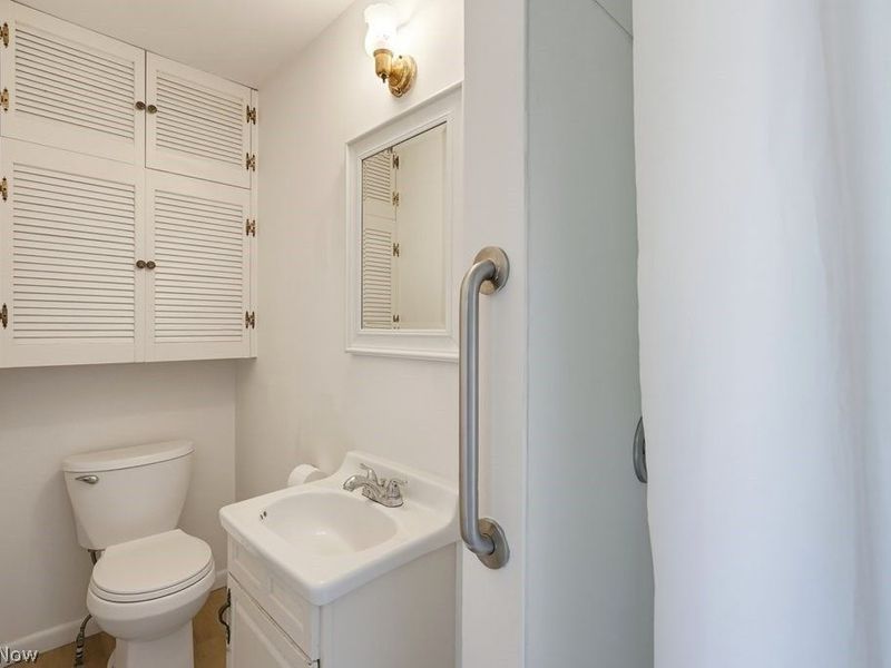 2245 Richmond Road, Cuyahoga Falls, OH 44221 Photo 12
