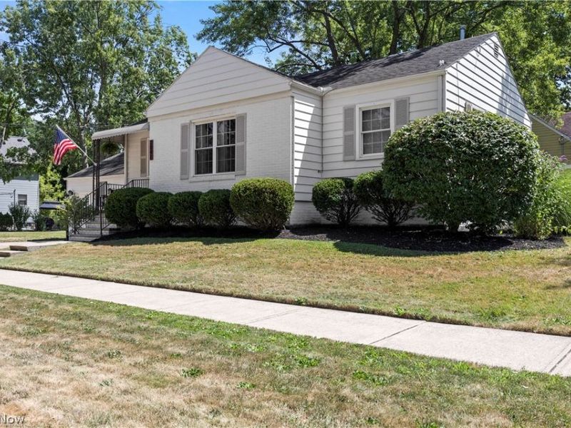 2841 Clague Road, North Olmsted, OH 44070 Photo 3
