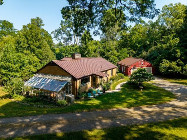 16460 Franklin Road, Northville, MI 48168
