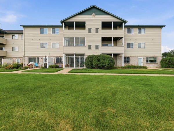 8658 S Jasonville Court SE, Unit 130, Caledonia, MI 49316