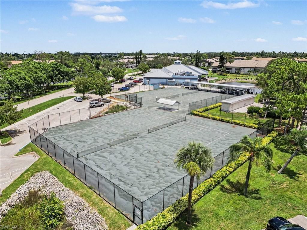 5625 Trailwinds Dr , Unit 412, Fort Myers, FL 33907 Photo
