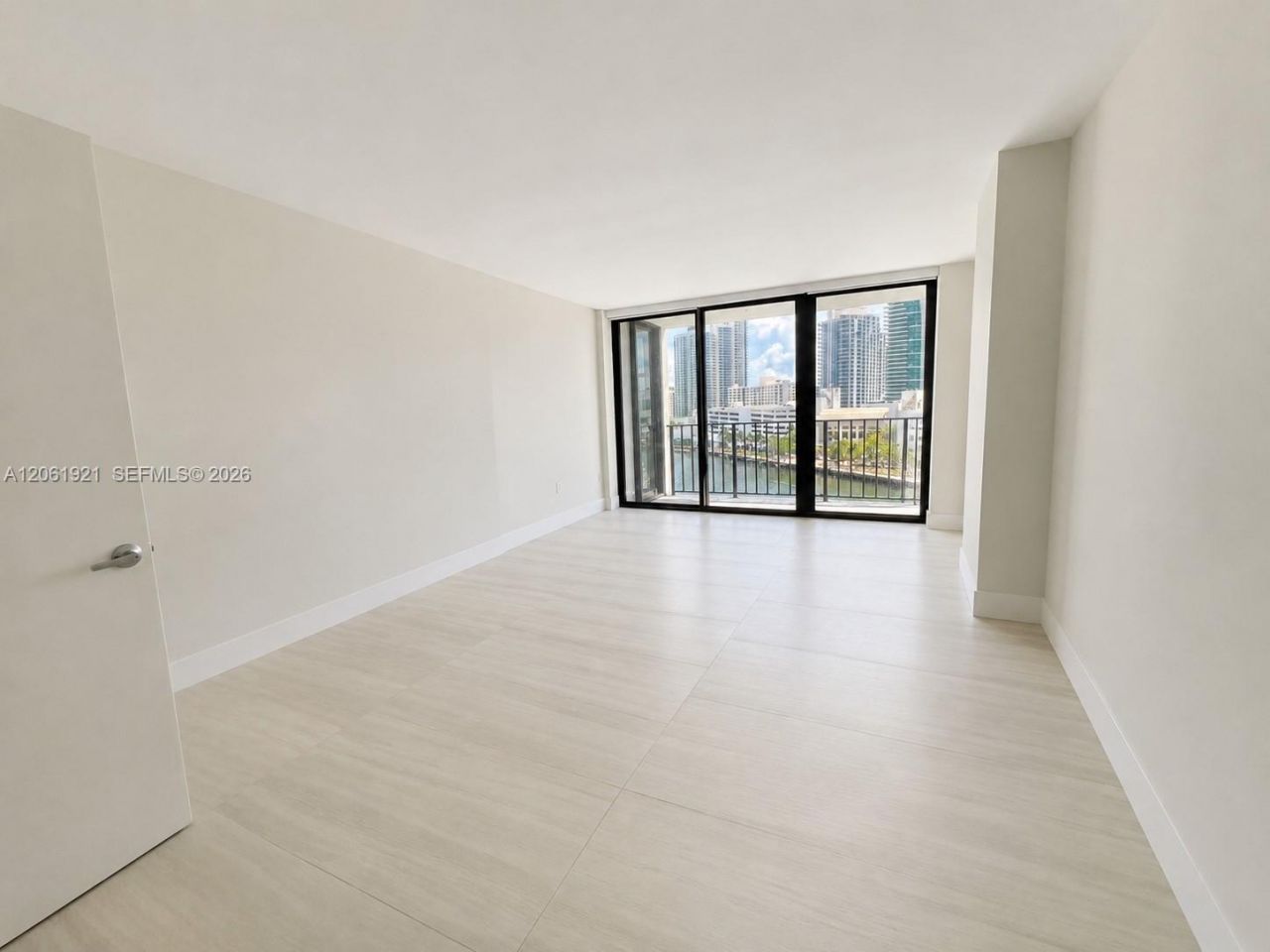 200 Leslie Dr , Unit 1017, Hallandale Beach, FL 33009 Photo
