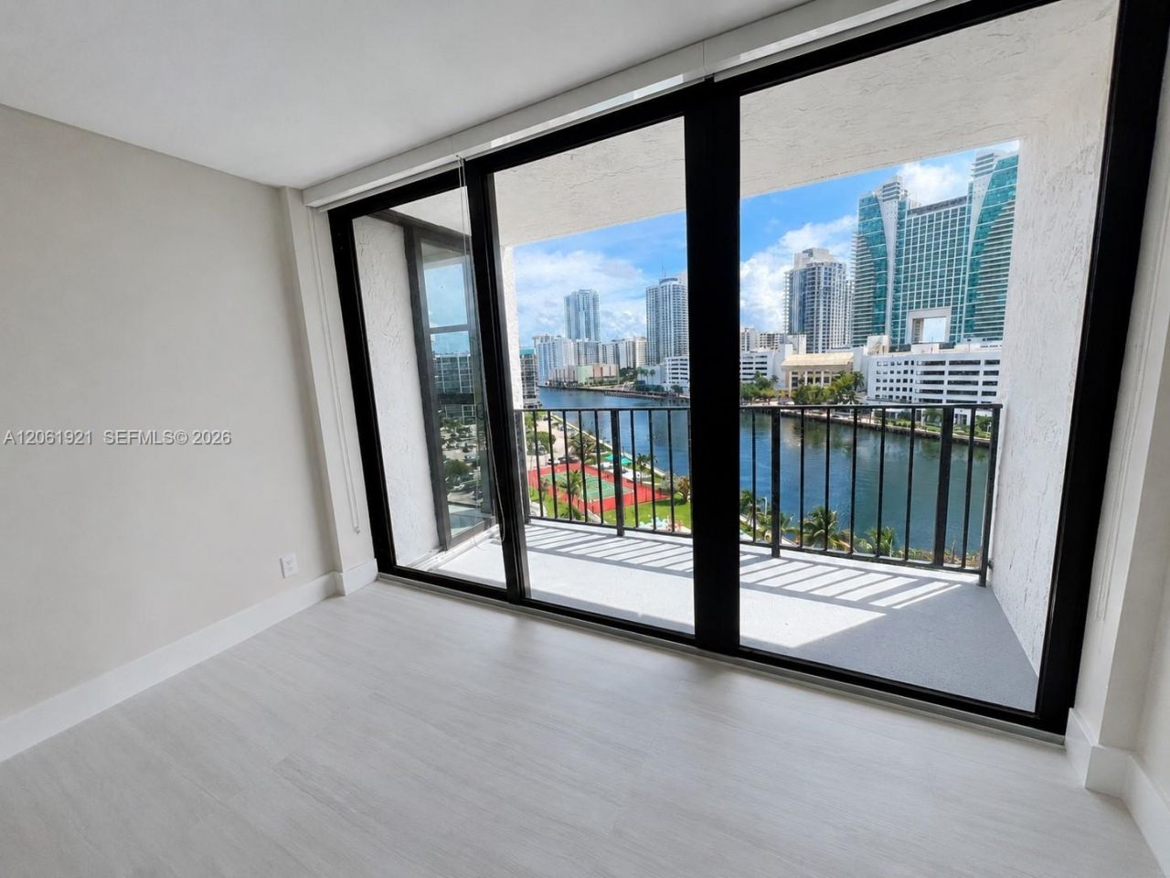 200 Leslie Dr , Unit 1017, Hallandale Beach, FL 33009 Photo