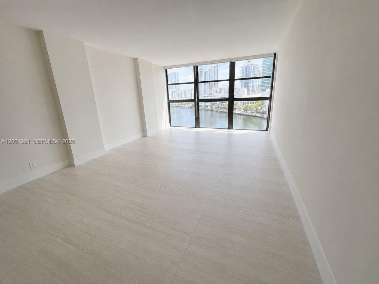 200 Leslie Dr , Unit 1017, Hallandale Beach, FL 33009 Photo