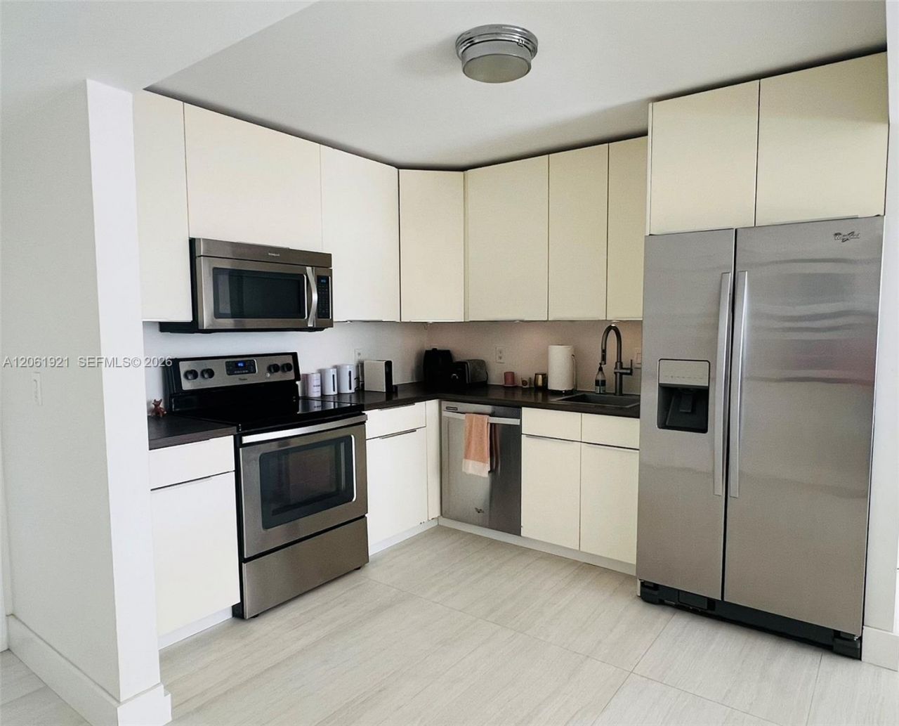 200 Leslie Dr , Unit 1017, Hallandale Beach, FL 33009 Photo