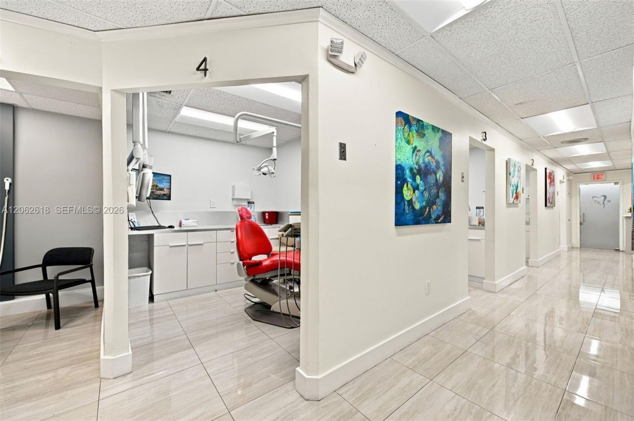 610 NE 124th St , North Miami, FL 33161 Photo