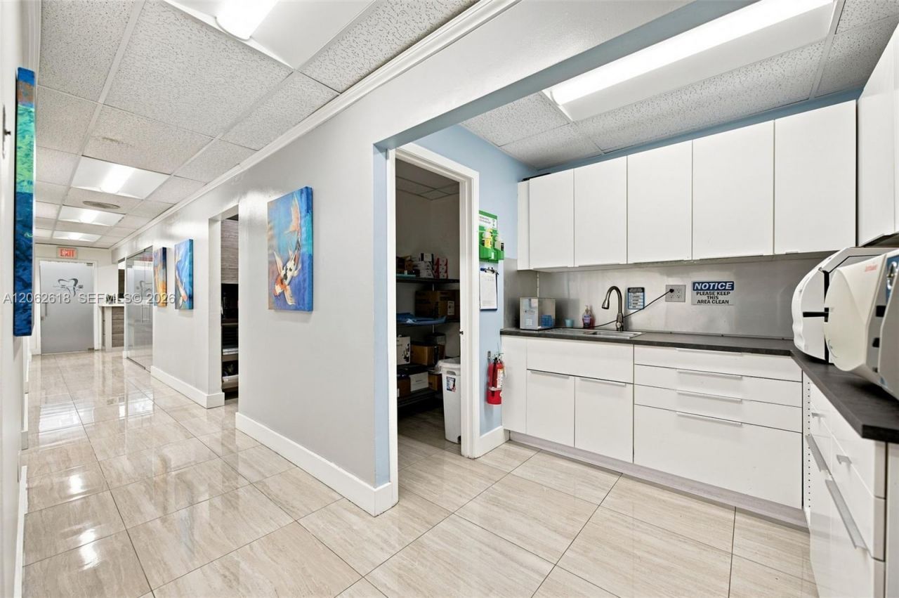 610 NE 124th St , North Miami, FL 33161 Photo