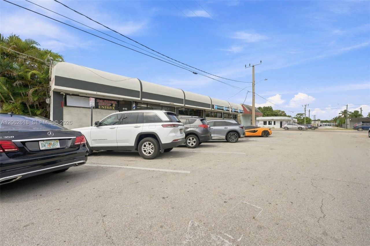 610 NE 124th St , North Miami, FL 33161 Photo