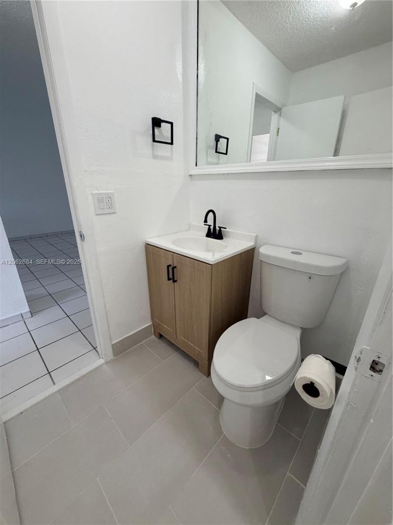 6278 W 22nd Ct, Unit 20, Hialeah, FL 33016 Photo