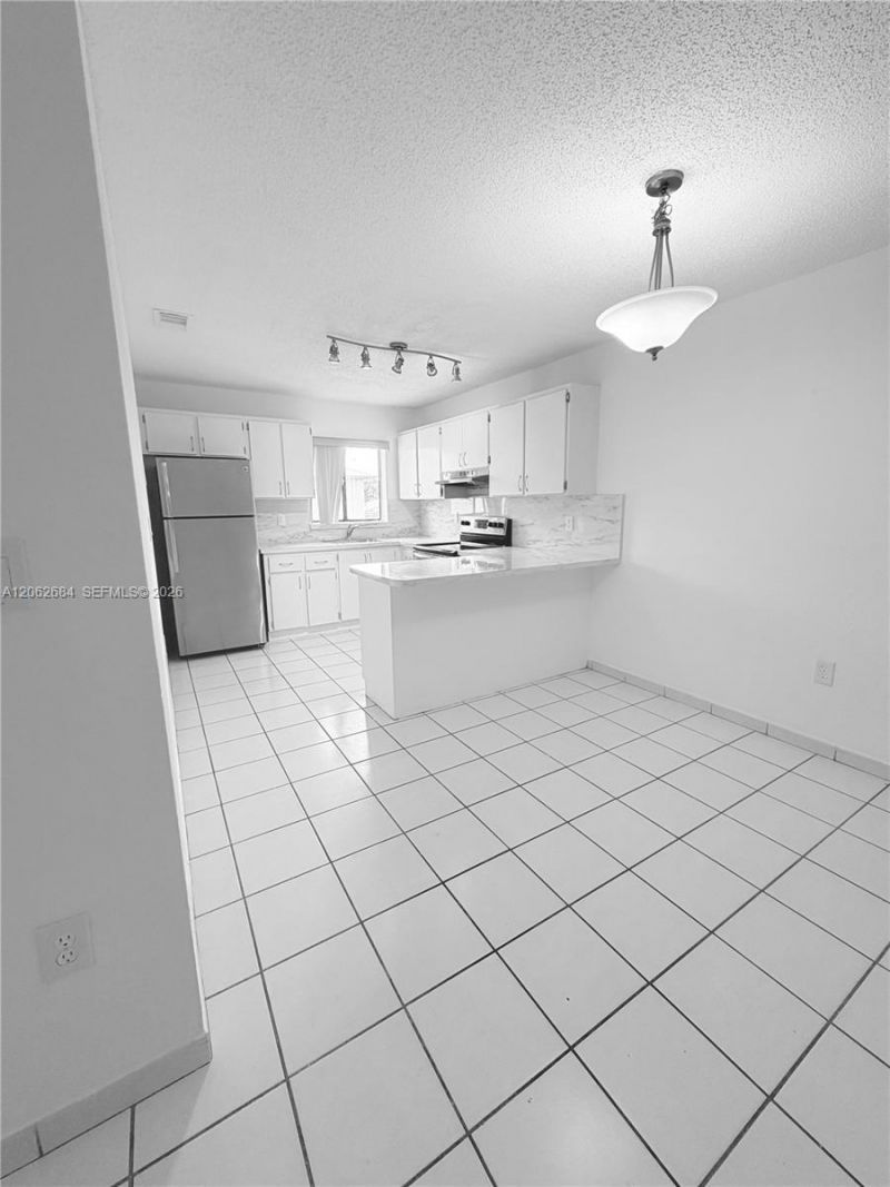 6278 W 22nd Ct, Unit 20, Hialeah, FL 33016 Photo