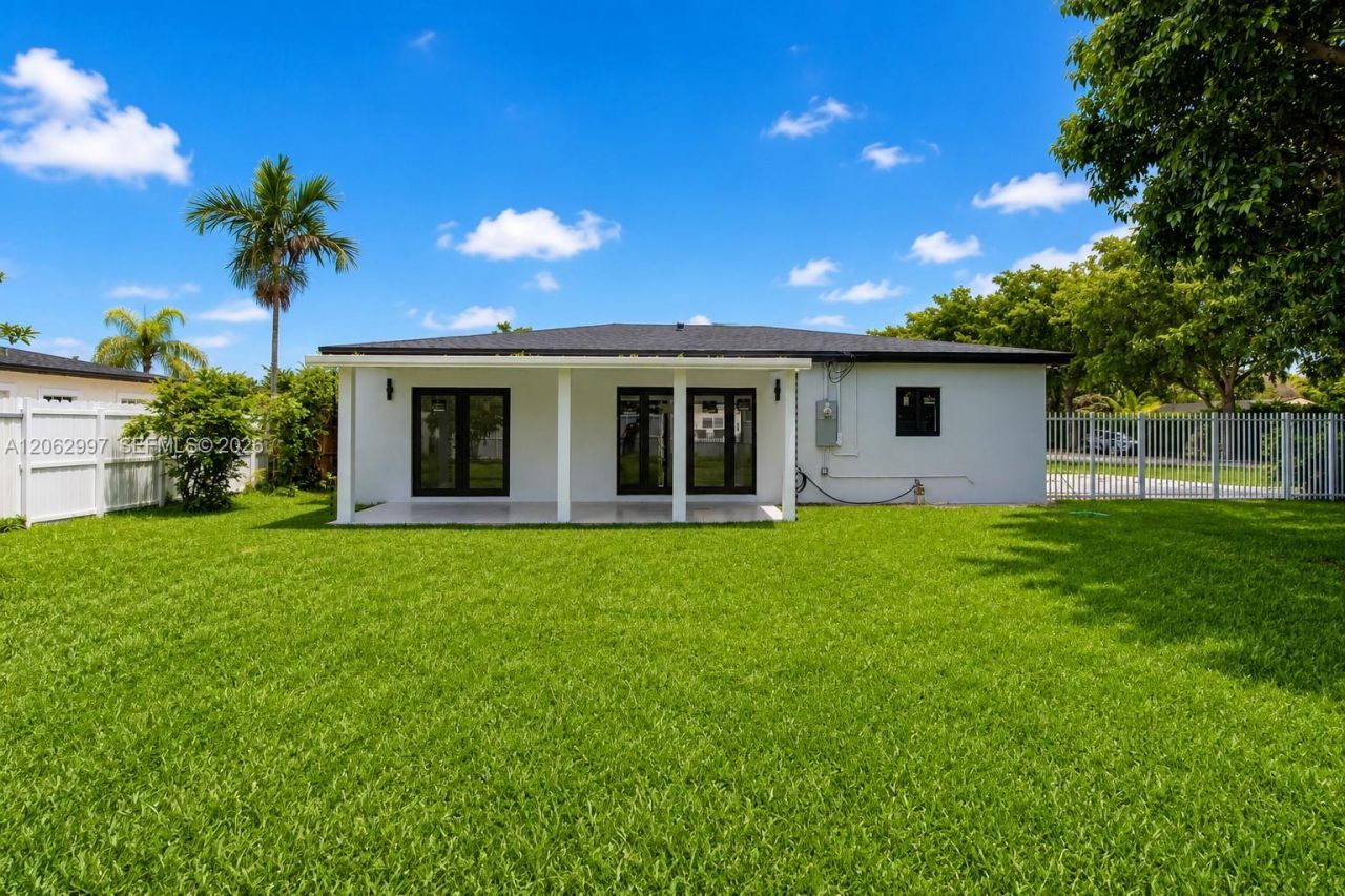 1571 NW 132nd St, Miami, FL 33167 Photo
