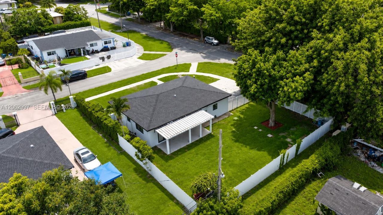 1571 NW 132nd St, Miami, FL 33167 Photo