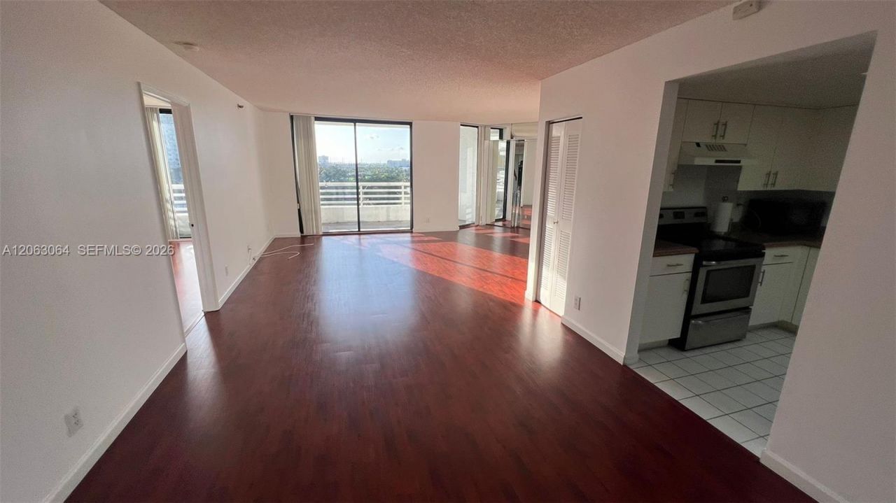3300 NE 192nd St , Unit 803, Aventura, FL 33180 Photo