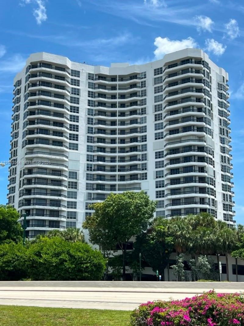 3300 NE 192nd St , Unit 803, Aventura, FL 33180 Photo