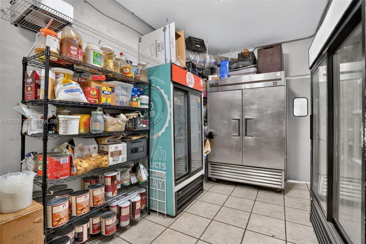 Profitable Restaurant In East Fort Lauderdale , Florida City, FL 33306 Photo