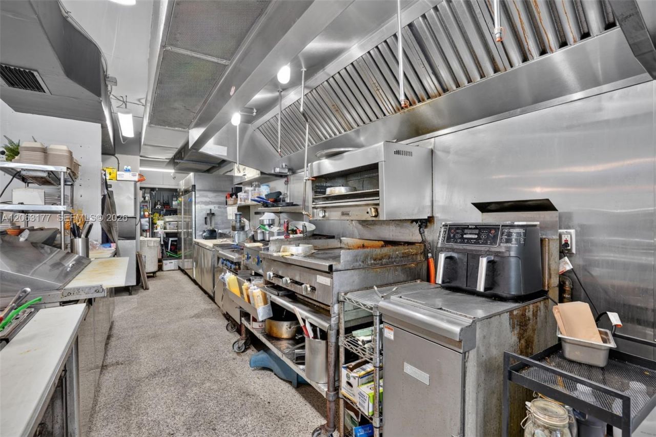 Profitable Restaurant In East Fort Lauderdale , Florida City, FL 33306 Photo