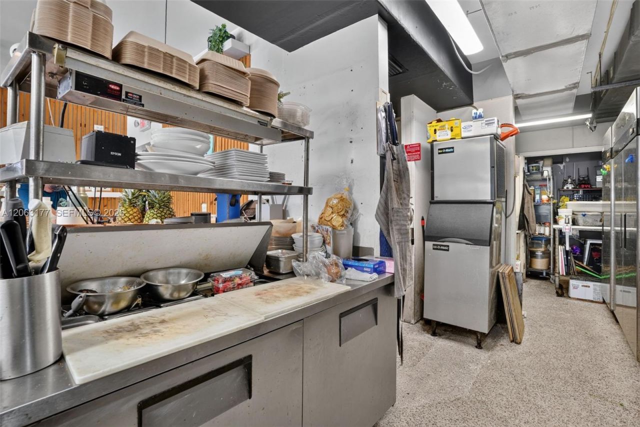 Profitable Restaurant In East Fort Lauderdale , Florida City, FL 33306 Photo