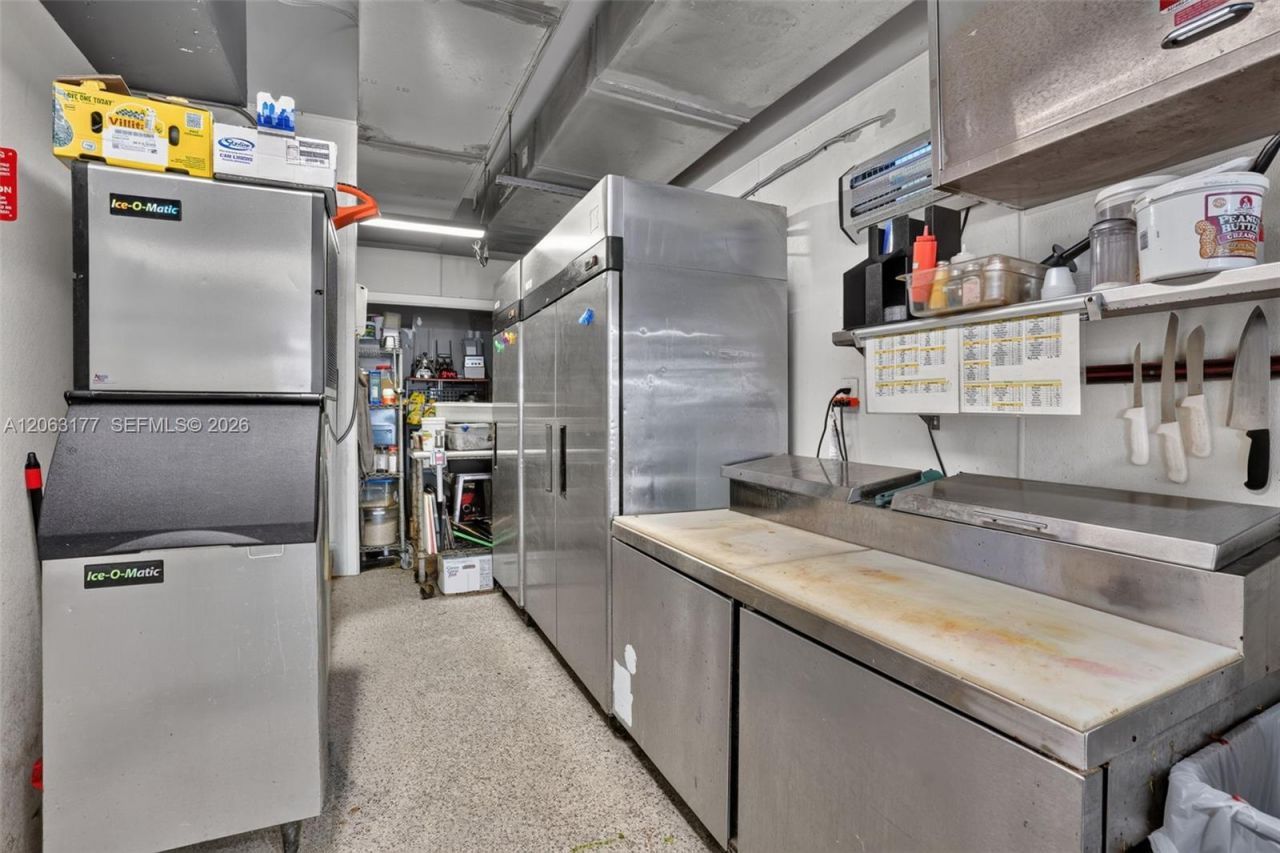 Profitable Restaurant In East Fort Lauderdale , Florida City, FL 33306 Photo