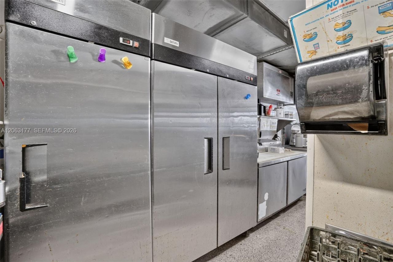 Profitable Restaurant In East Fort Lauderdale , Florida City, FL 33306 Photo