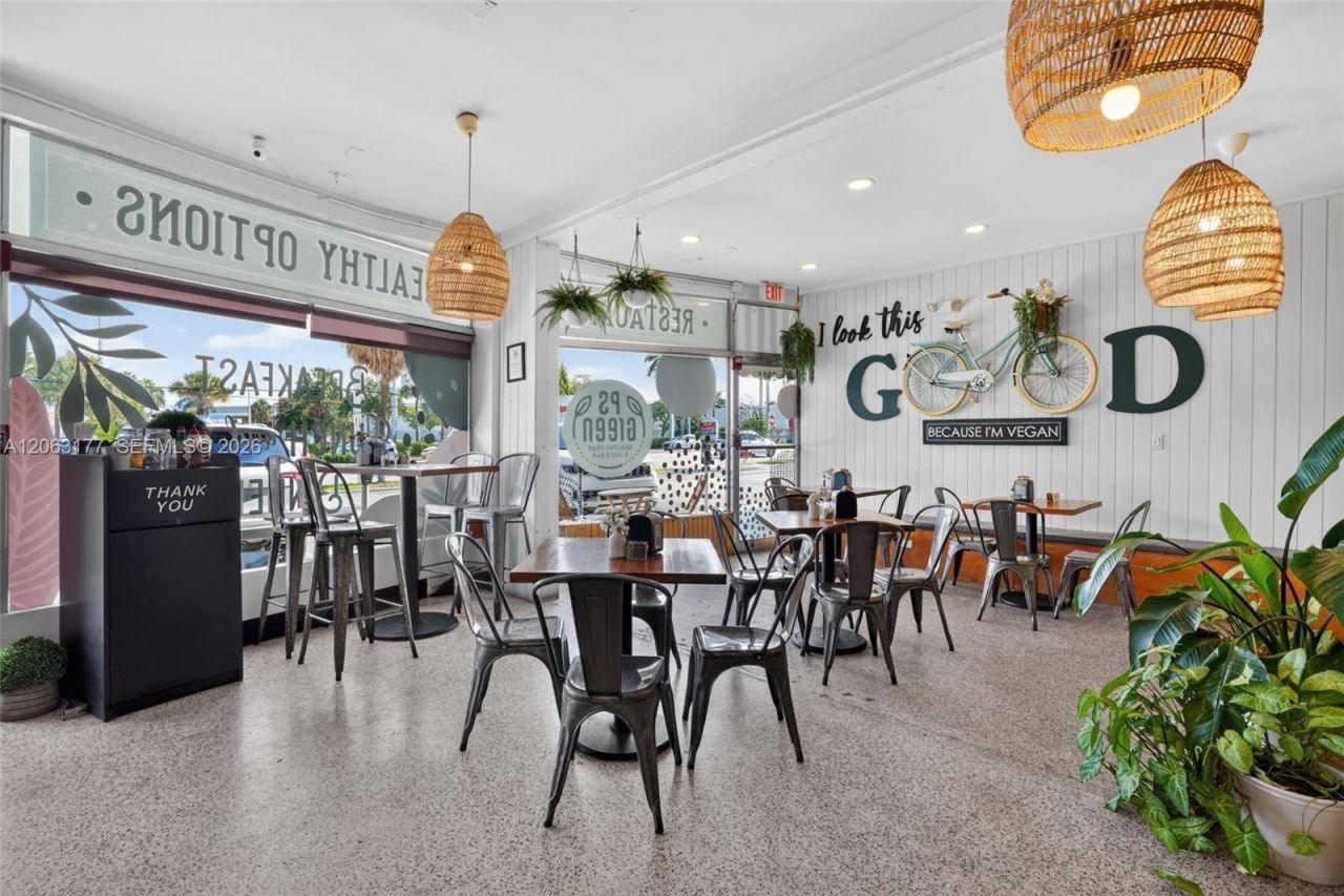 Profitable Restaurant In East Fort Lauderdale , Florida City, FL 33306 Photo
