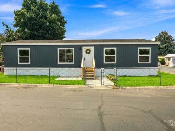 424 W Cherry Ln, Unit #16, Meridian, ID 83642