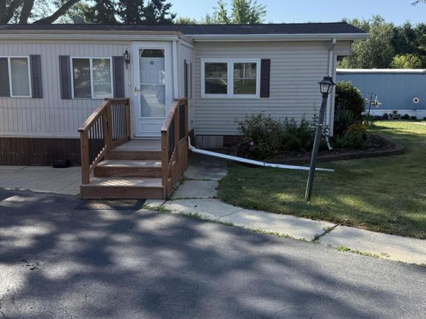 1463 Sunrise Trl, Lyons, WI 53105