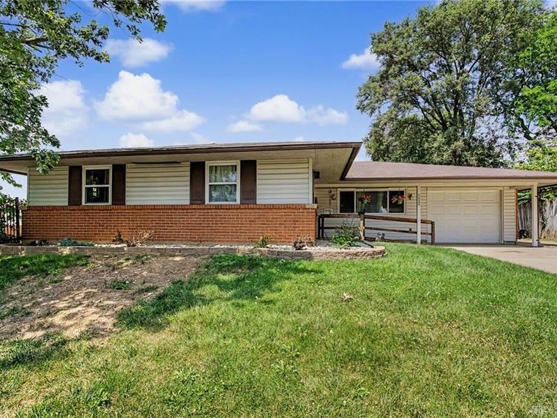 5939 Hartwick Lane Huber Heights Ohio 45424, Huber Heights, OH Photo 2