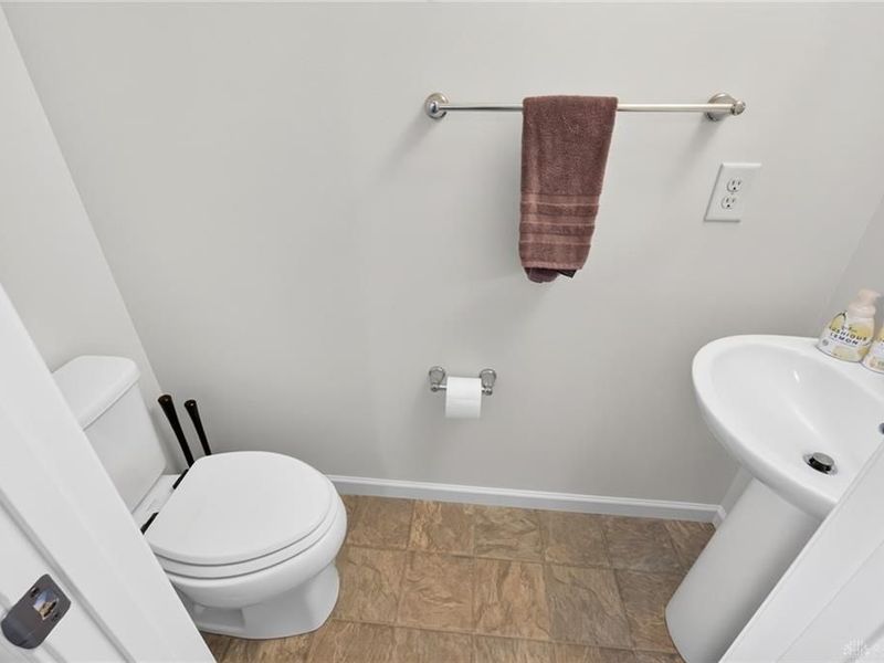111 Shoemaker Lane, Vandalia, OH 45377 Photo 9