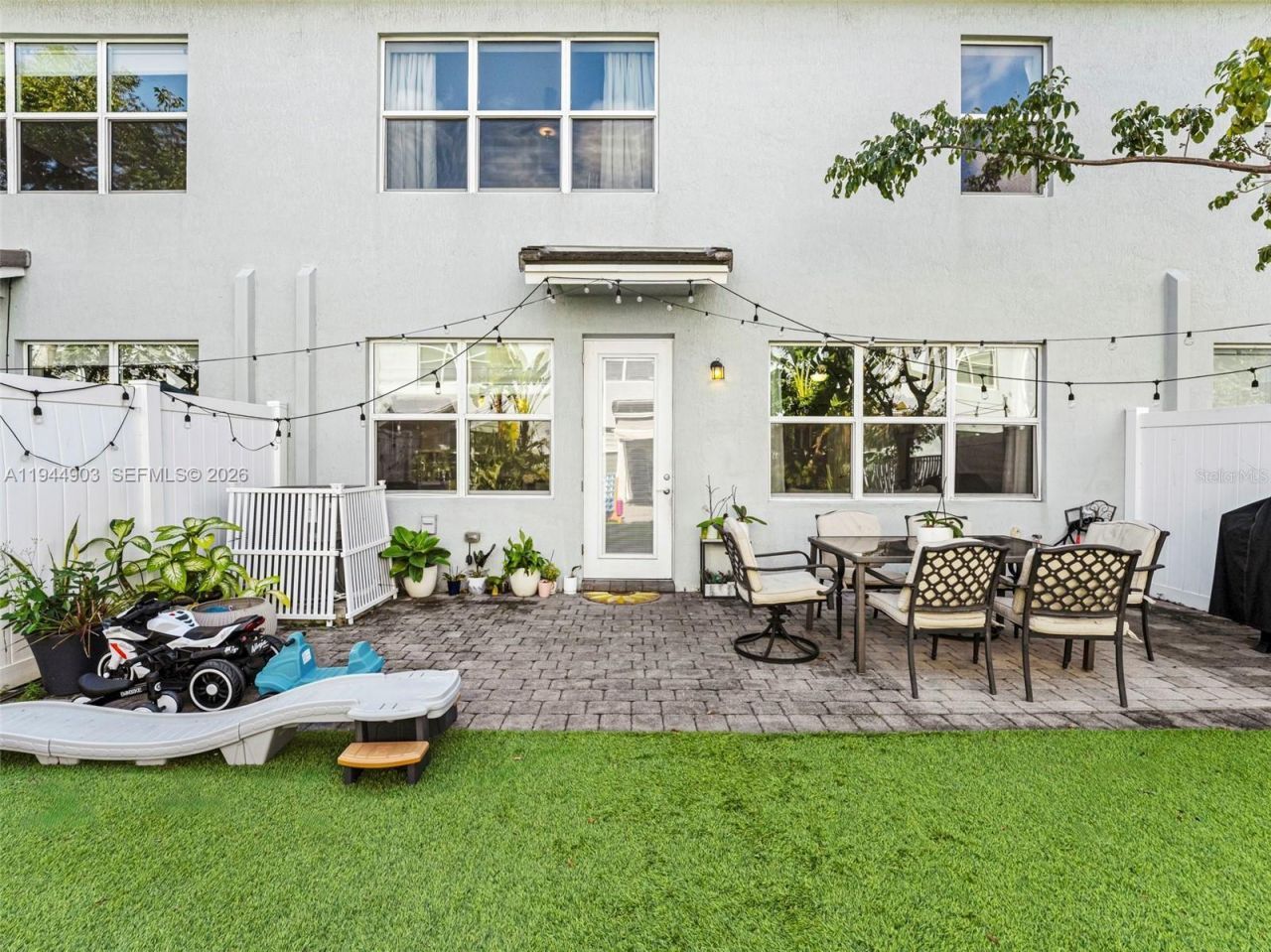3953 Black Olive Lane, Hollywood, FL 33021 Photo