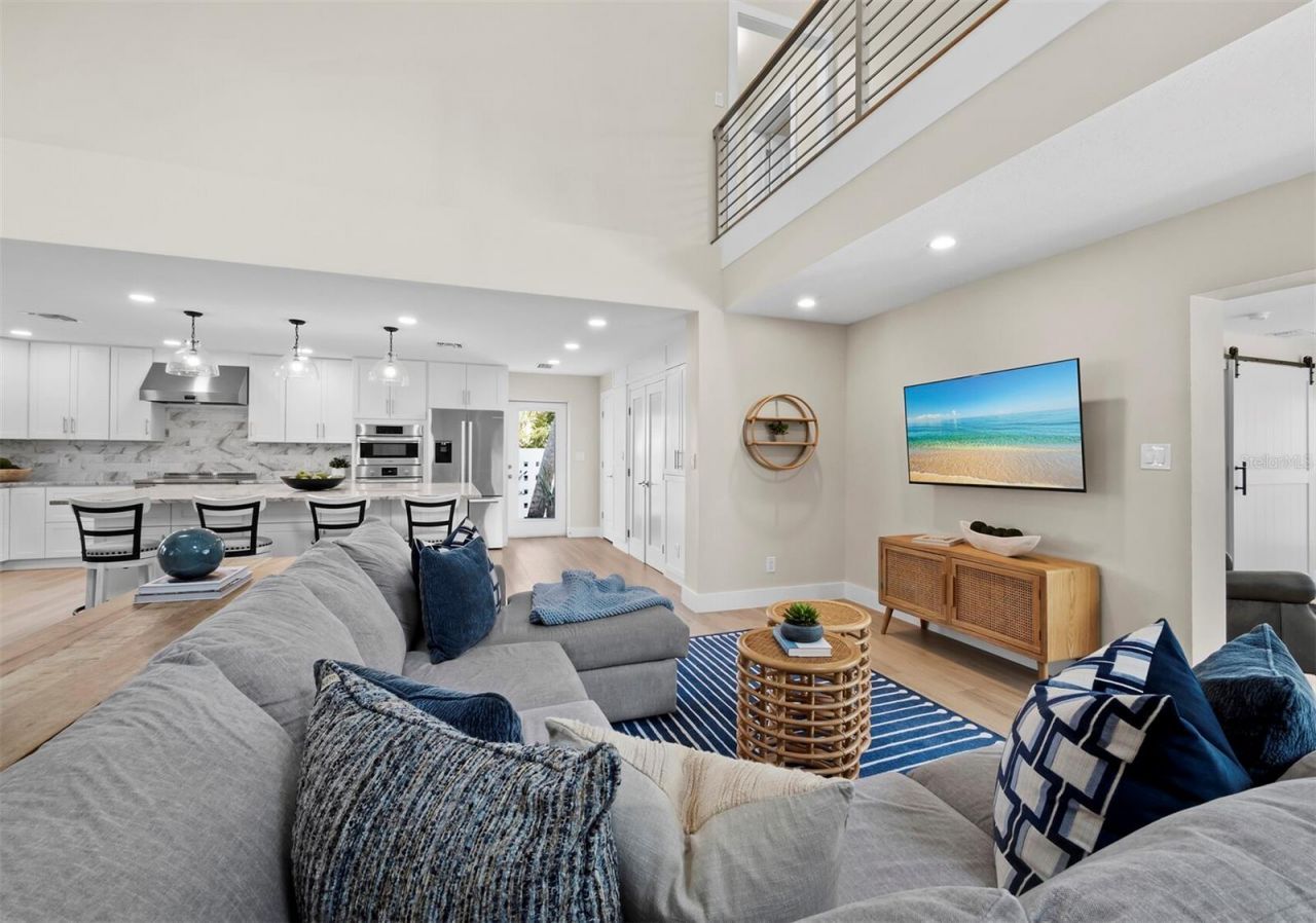 430 Island Circle, Sarasota, FL 34242 Photo