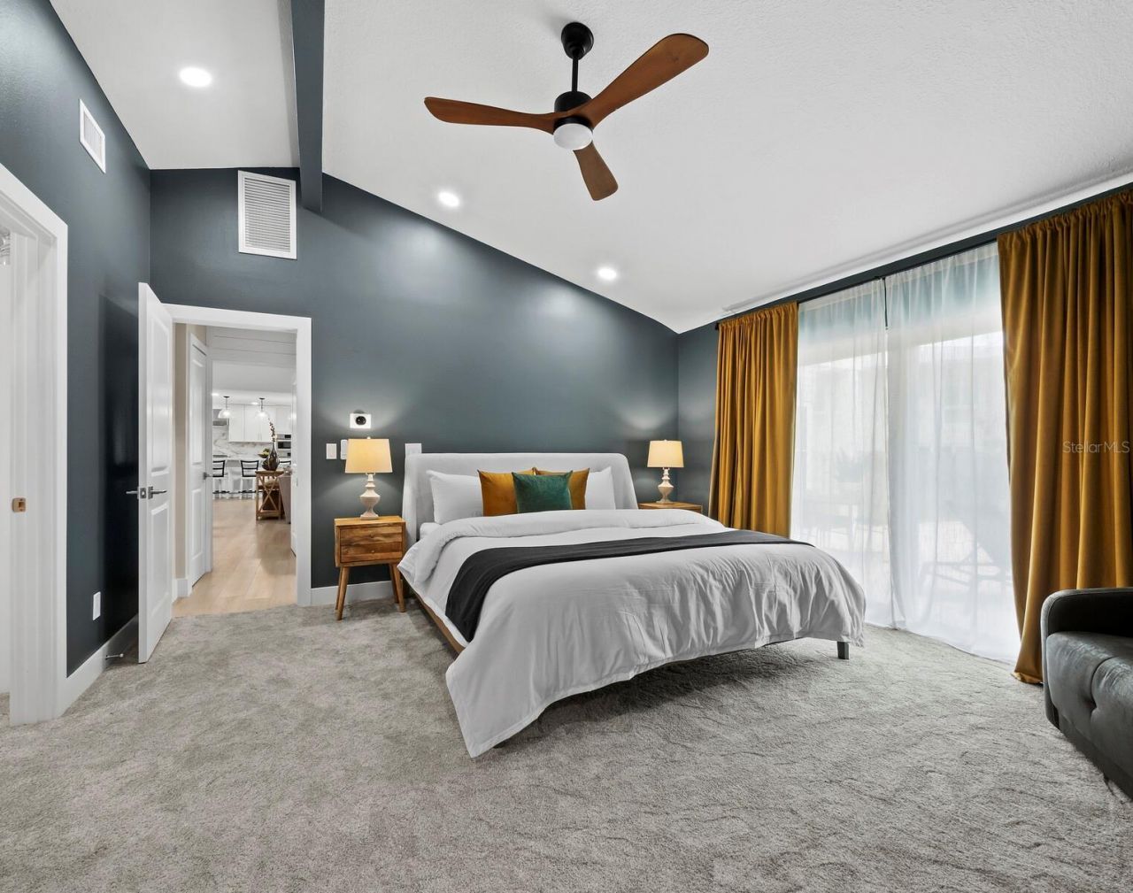430 Island Circle, Sarasota, FL 34242 Photo