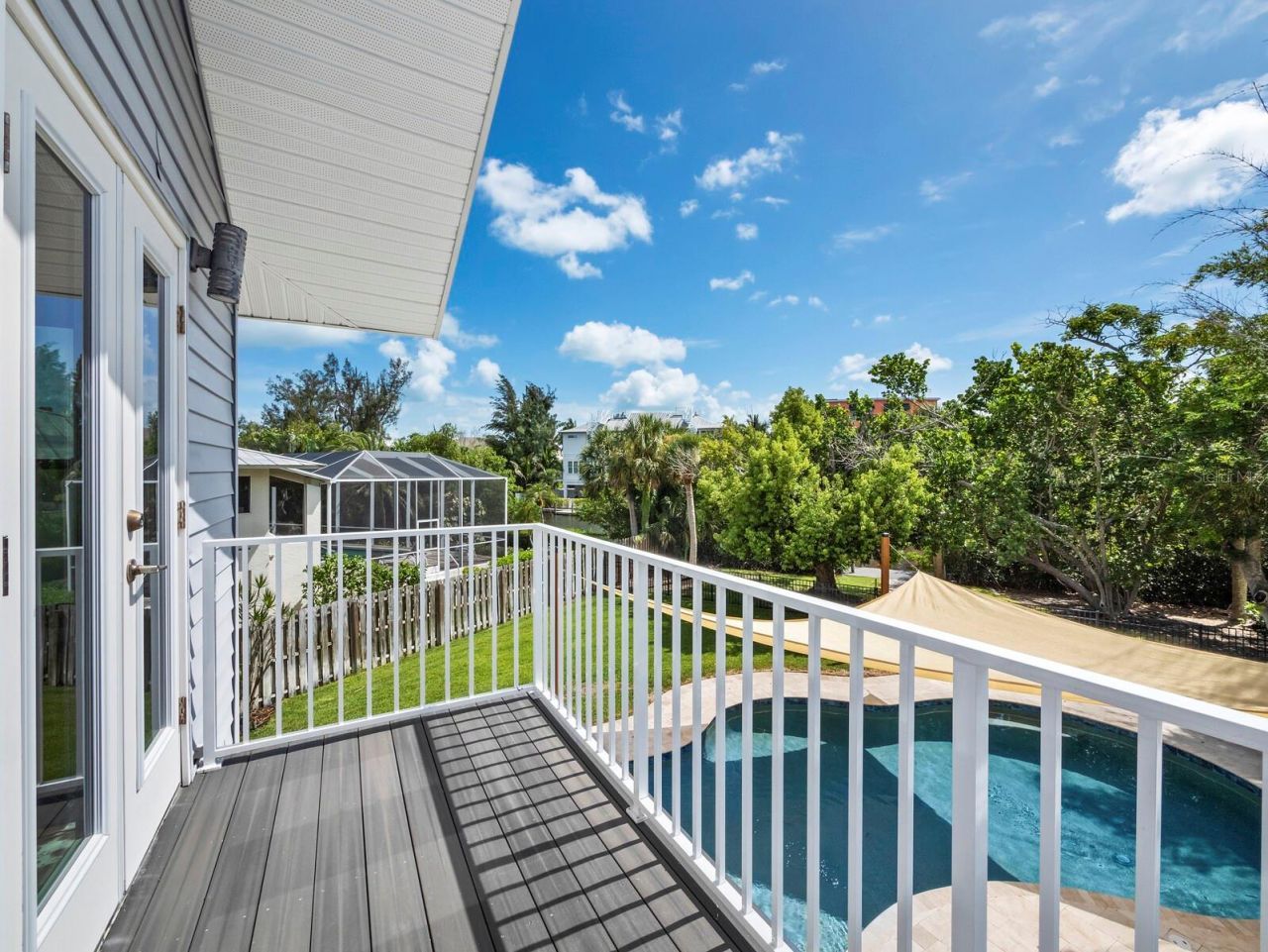 430 Island Circle, Sarasota, FL 34242 Photo