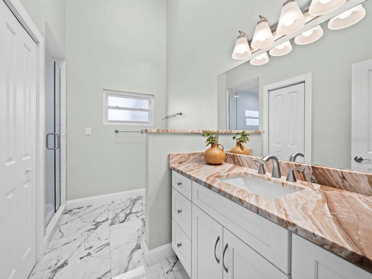 430 Island Circle, Sarasota, FL 34242 Photo