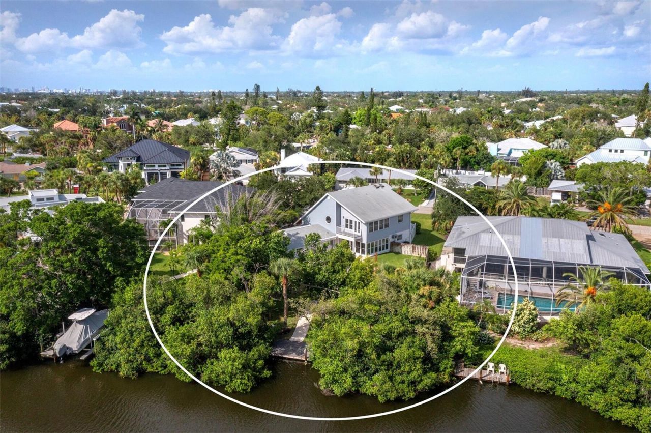430 Island Circle, Sarasota, FL 34242 Photo