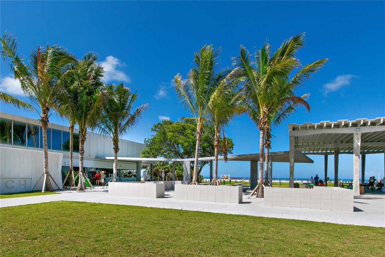 430 Island Circle, Sarasota, FL 34242 Photo