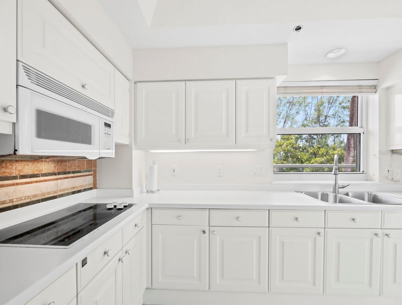 3080 Grand Bay Boulevard, Unit 512, Longboat Key, FL 34228 Photo