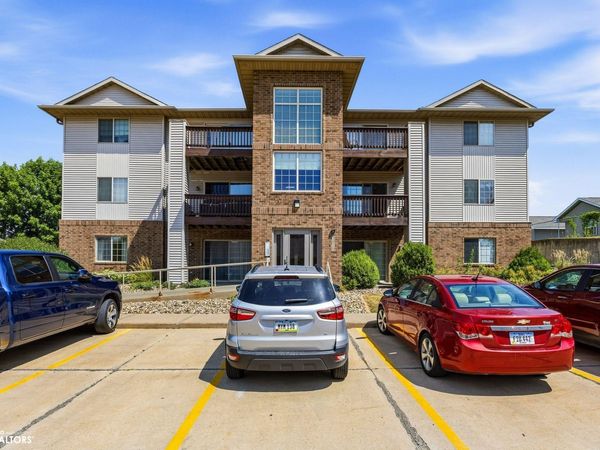 3010 Wilson Avenue SW, Unit 1, Cedar Rapids, IA 52404