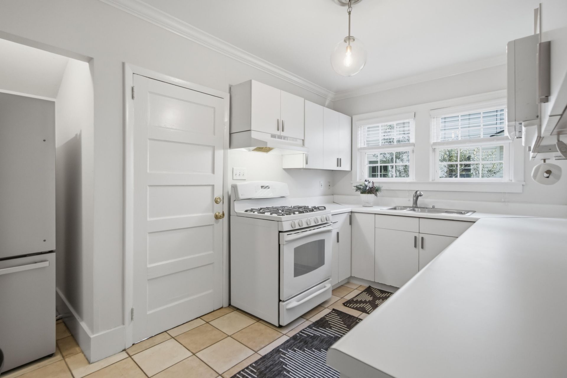 57 Darlington Avenue Photo 9