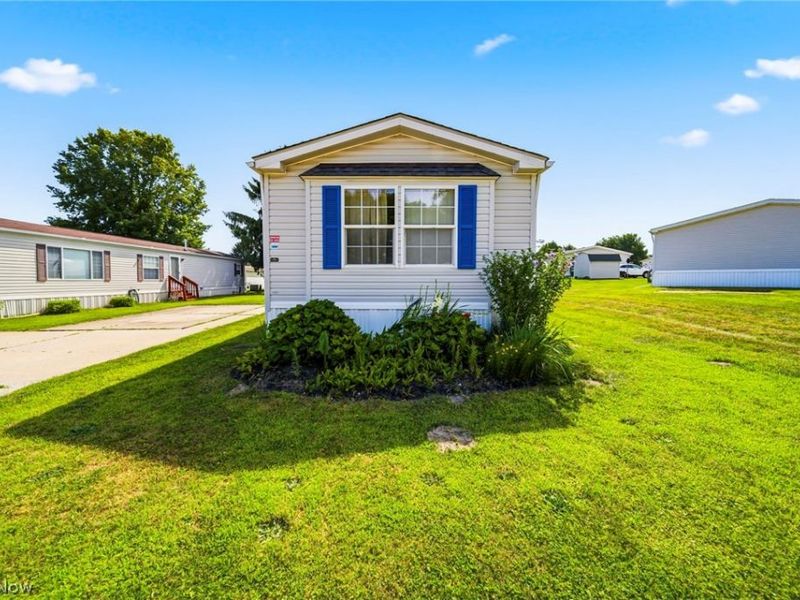 2675 Eagle Point Drive , Madison, OH 44057 Photo 2