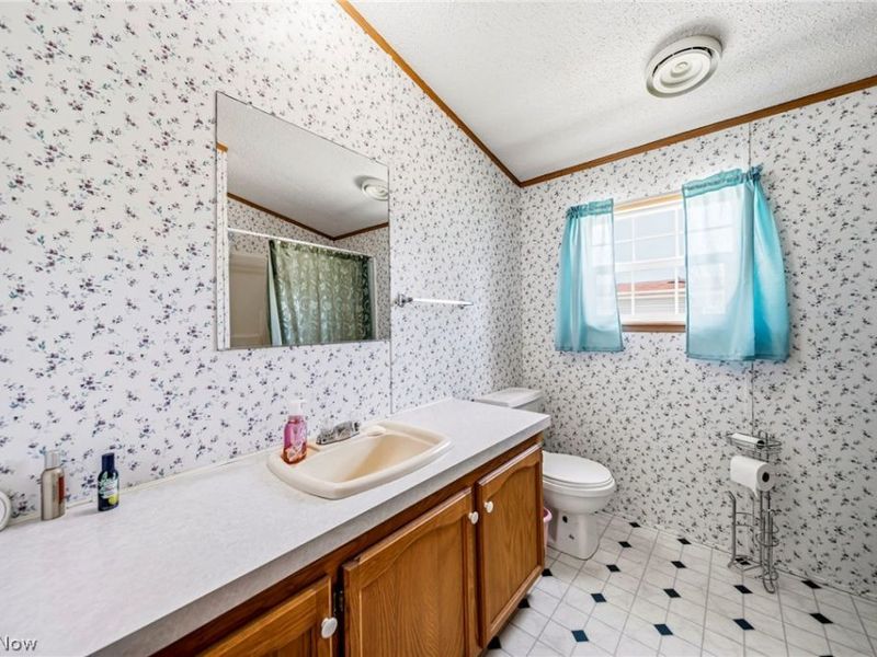 2675 Eagle Point Drive , Madison, OH 44057 Photo 6