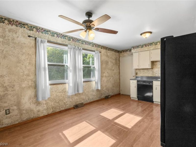 1055 Thomas Drive, Ashland, OH 44805 Photo 11