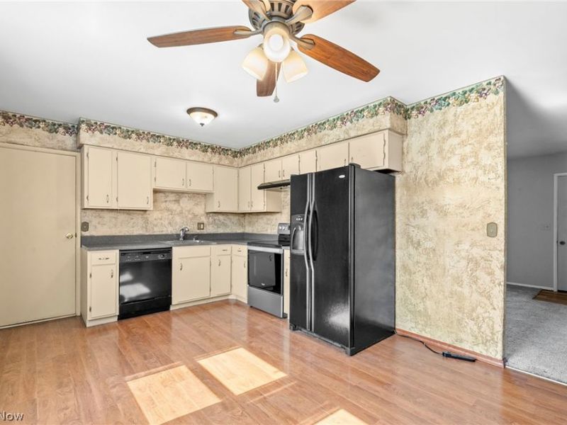 1055 Thomas Drive, Ashland, OH 44805 Photo 12
